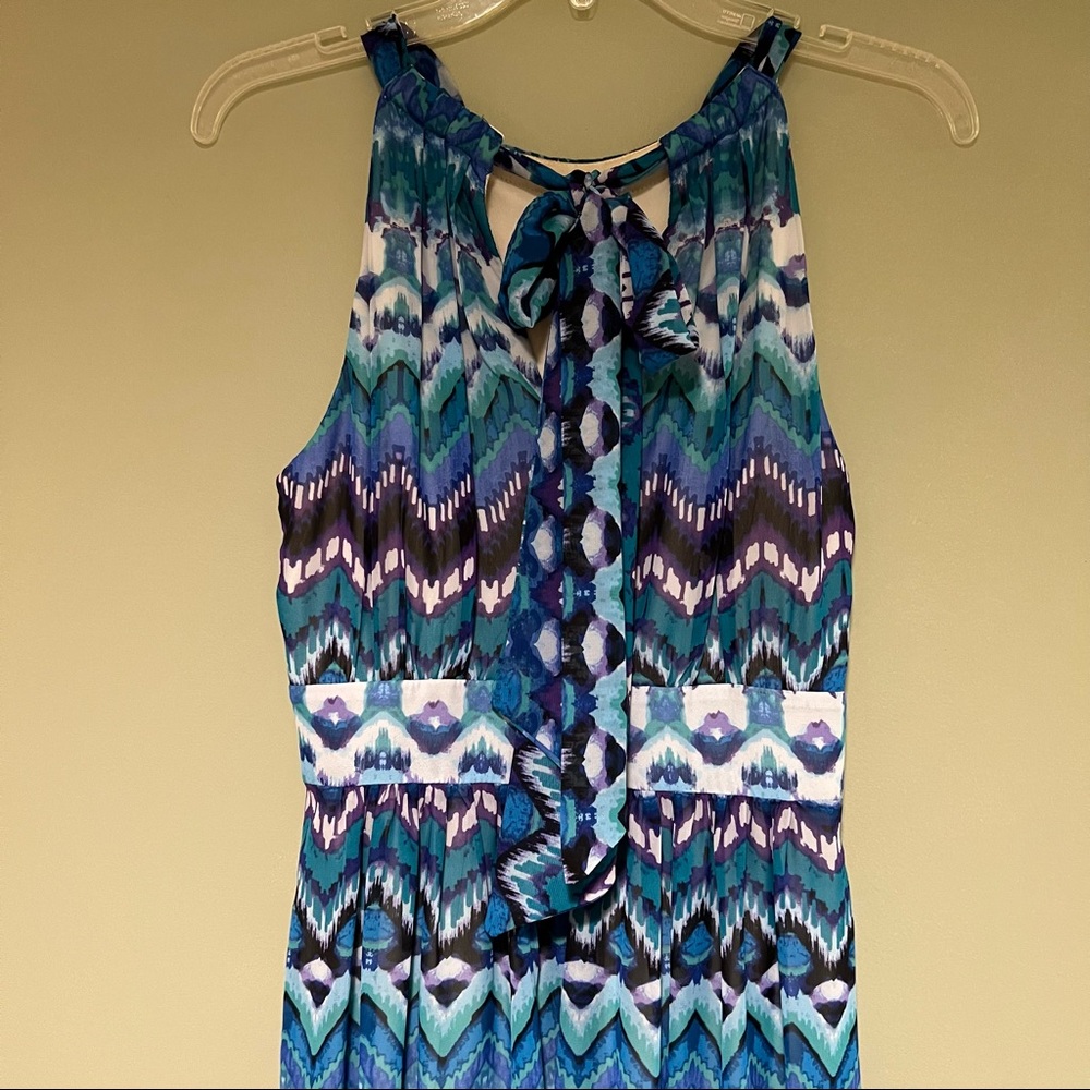 Patterned Maxi Dress - Picture 4 of 6
